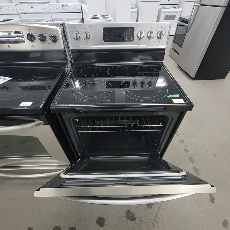 Frigidaire 30'' Cuisinière Vitrocéramique - Inox - Reconditionnés