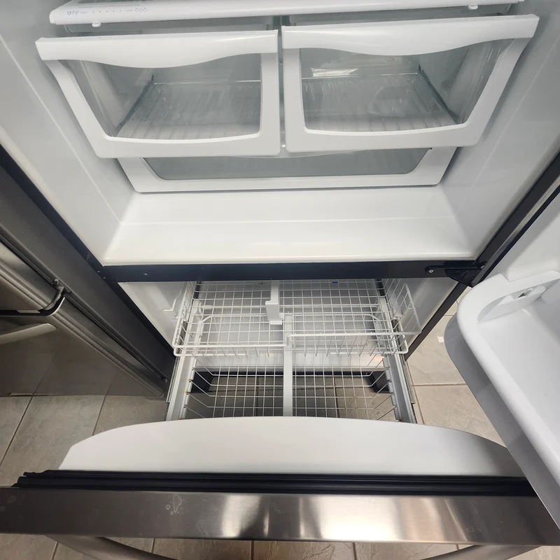 Kenmore 33 '' réfrigérateur congélateur Inférieur -Inox - Reconditionné