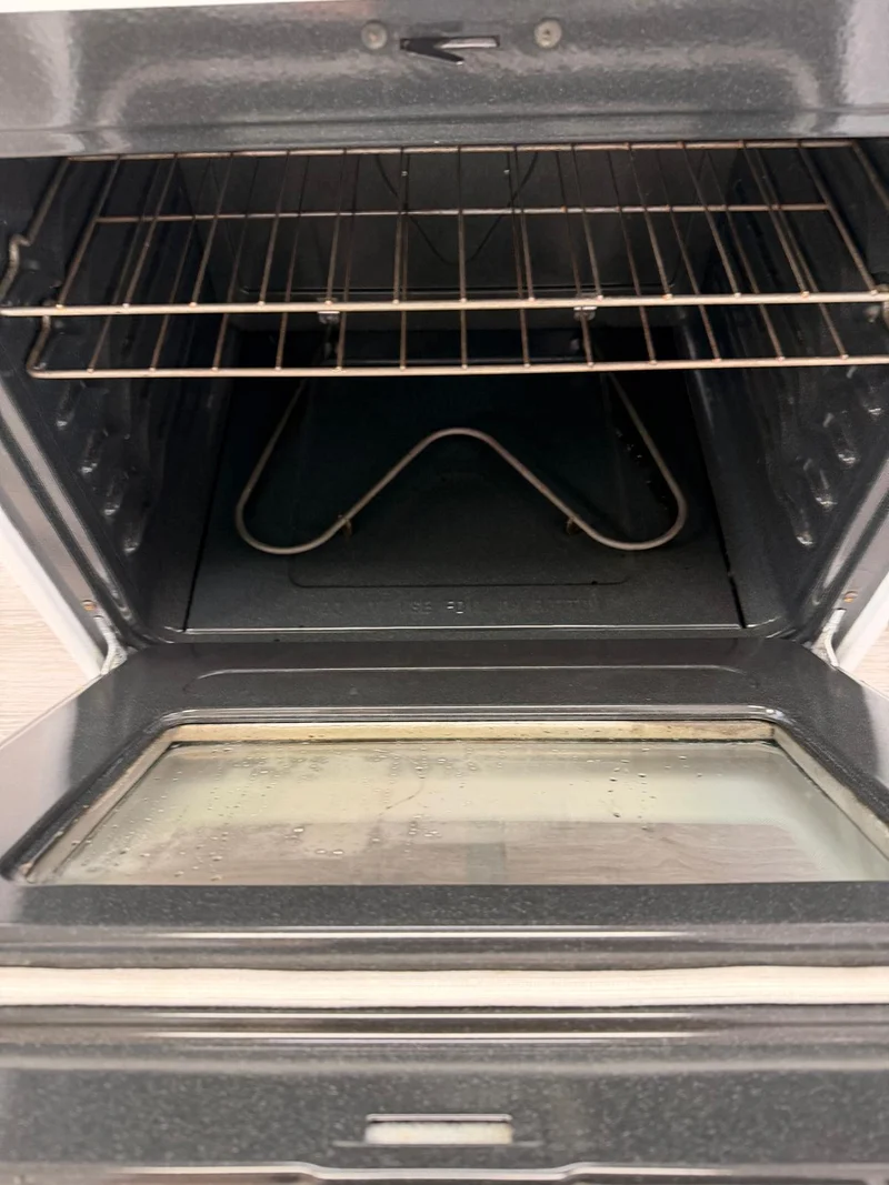 Frigidaire 30'' Cuisinière Vitrocéramique - Blanc- Reconditionnée