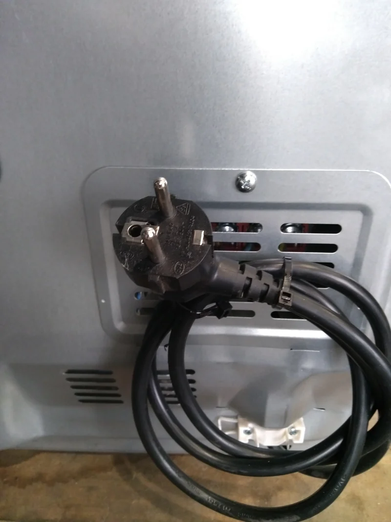 Four Chaleur Tournante 75 L Reconditionné SAMSUNG NV75K5571RS
