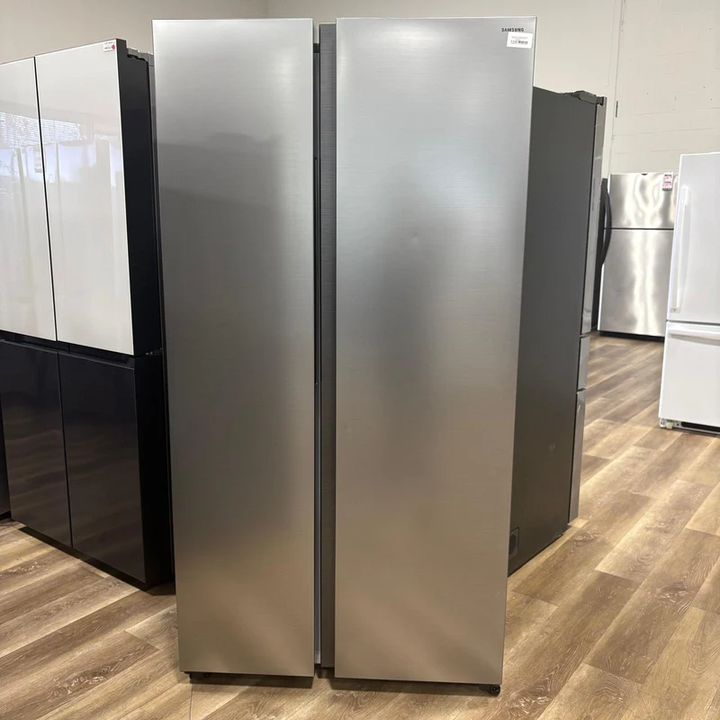 Samsung 36'' 20.5 pi cu Réfrigérateur - profondeur comptoir - wifi - RS20DG4000M9AA - boîte ouverte