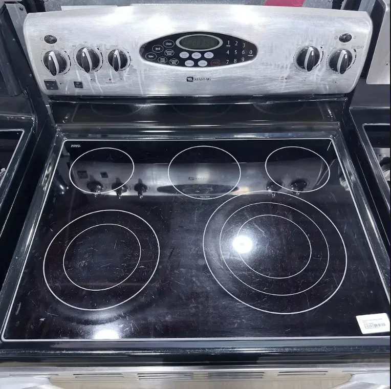 Frigidaire 30'' Cuisinière Vitrocéramique - Inox - Reconditionné