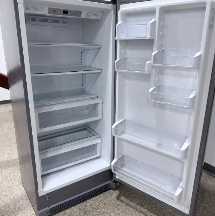 Frigidaire Professional 32'' Tout Réfrigérateur - Inox- Reconditionné