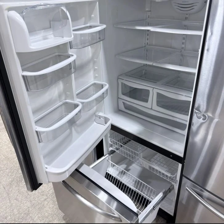 Amana 33'' Réfrigérateur Congélateur inférieur- Inox - Reconditionné