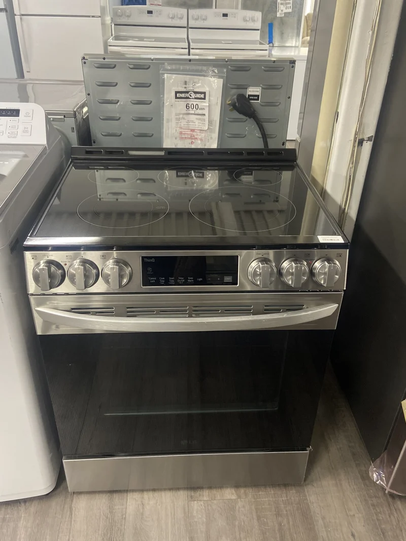LG 30'' 6.3 pi cu Cuisinière Électrique Encastrable - Convection - Inox - LSEL633CF - Boîte ouverte