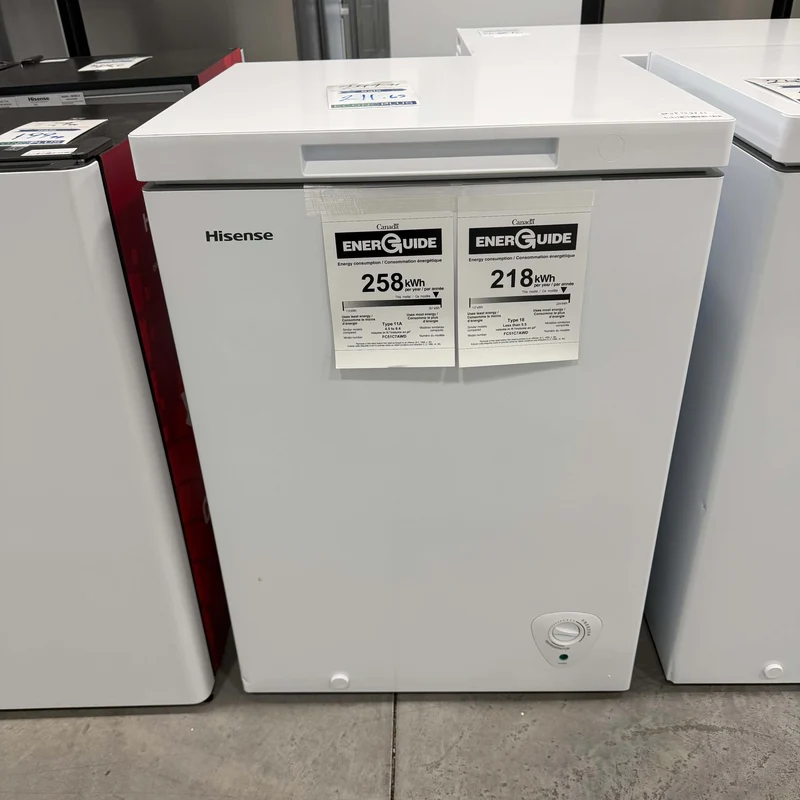 Hisense 31'' 7 pi cu Congélateur tombeau- blanc - FC71C7AWD - Boîte ouverte