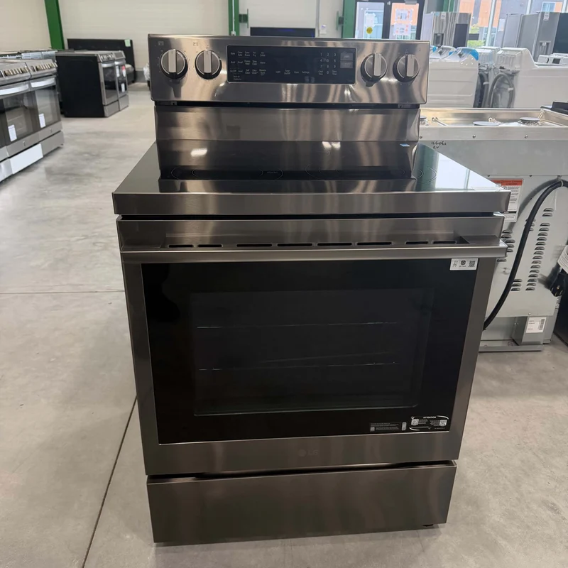 LG 30'' 6.3 pi cu Cuisinière Vitrocéramique - Air Fryer - Inox Noir - LREN6325ZE - Boite Ouverte