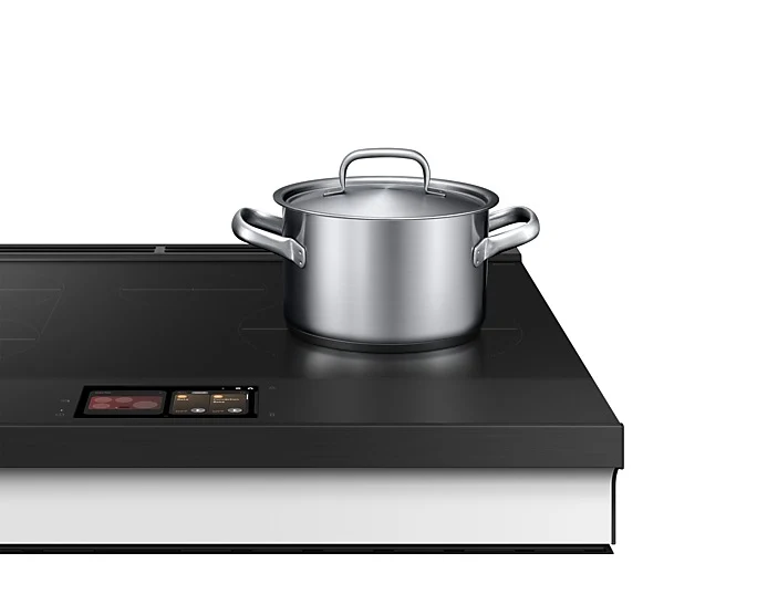 Samsung cuisinière 30 '' 6.3 pi.cu. - BESPOKE - induction- blanc - NSI6DB990012AC - boîte ouvertes