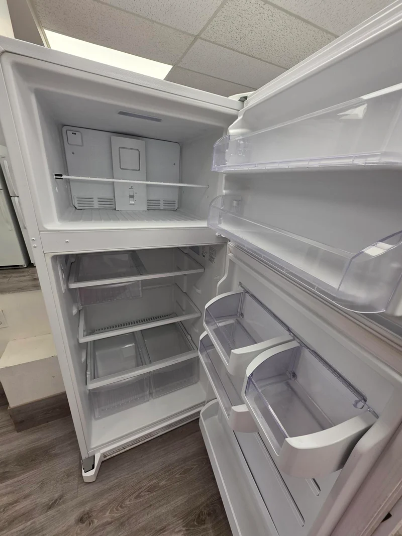 Frigidaire Gallery 30'' Réfrigérateur Congélateur Supérieur -Blanc - reconditionné