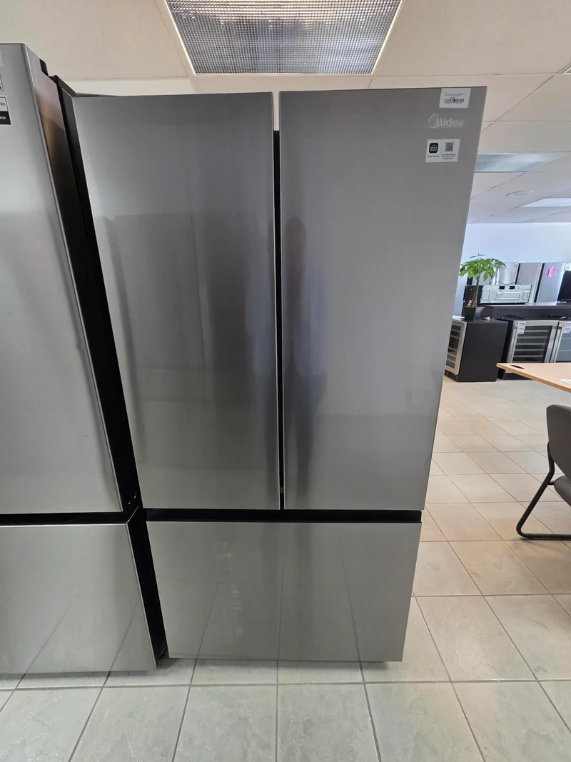 Midea 33'' 22.6 pi.cu Réfrigérateur Portes Francaises - Machine à Glaçons Automatique - Inox - MRF2317AST - Boîte Ouverte