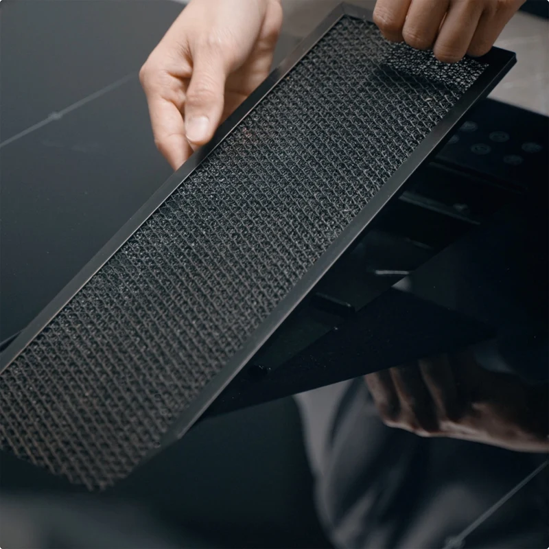 [Première Mondiale] Ciarra ONE - Plaque à Induction avec Hotte Intégrée Domino 390mm avec Système Plasma⁺ Intégré et Boost et Flexzone | CBBEH392BF