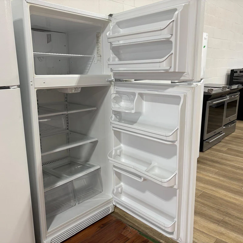 Frigidaire 30'' réfrigérateur congélateur Supérieur -blanc - reconditionné