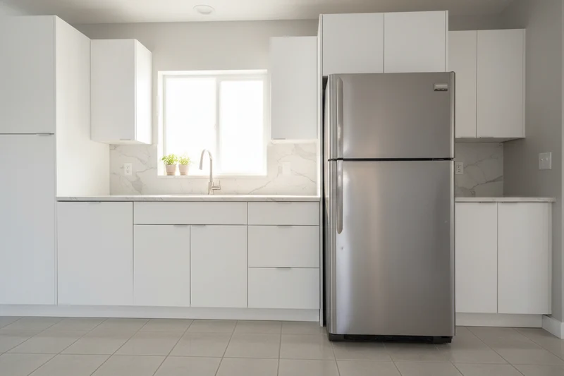 Frigidaire Gallery Réfrigérateur 30" congélateur supérieur -inox - reconditionné