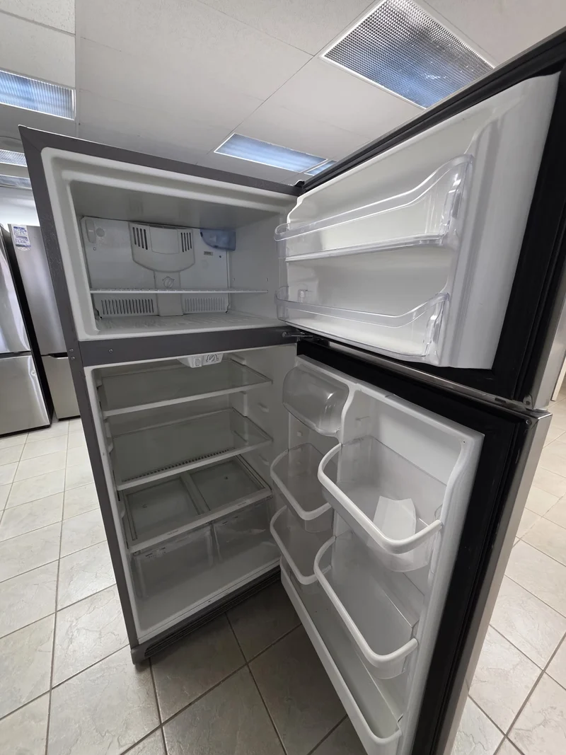 Frigidaire Gallery Réfrigérateur 30" congélateur supérieur -inox - reconditionné