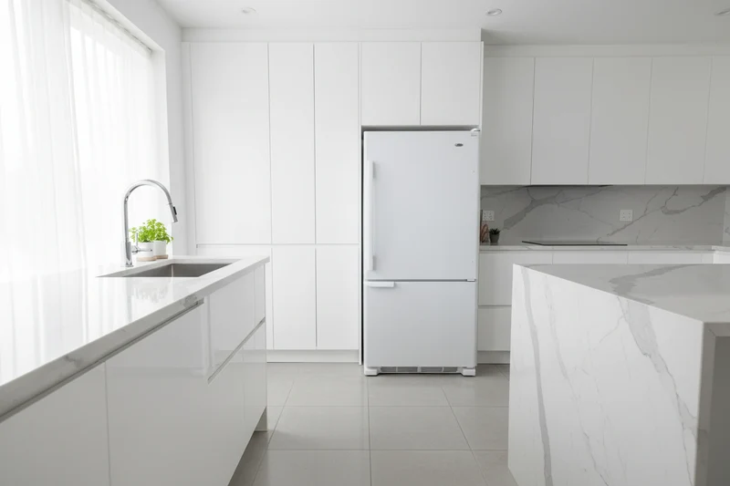 Amana 30'' Réfrigérateur Congélateur inférieur- Blanc - Reconditionné