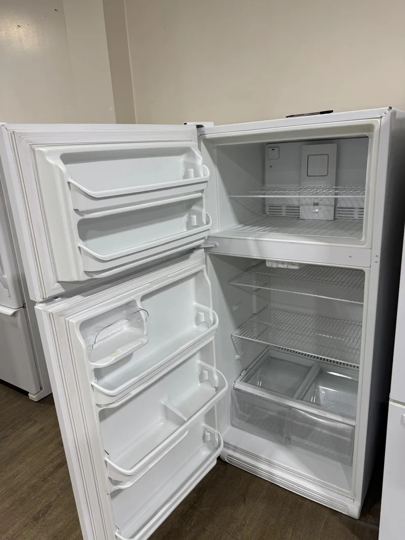 Frigidaire 30'' Réfrigérateur Congélateur Supérieur - Blanc - Reconditionné