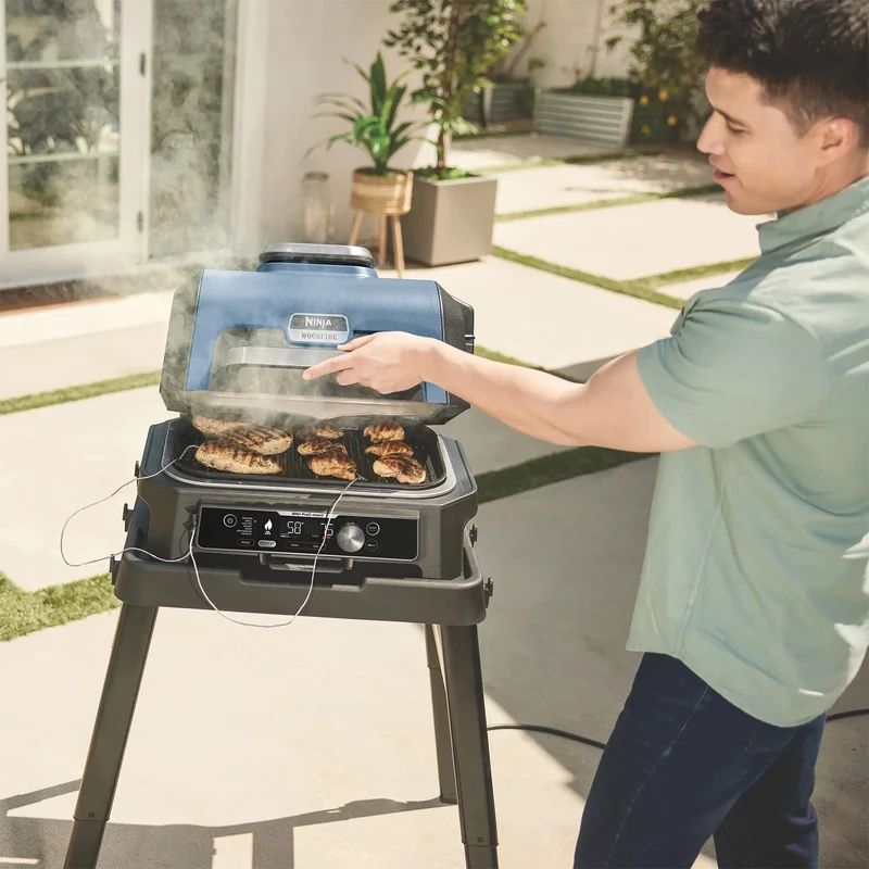 Ninja Barbecue électrique et fumoir Woodfire Pro Connect XL