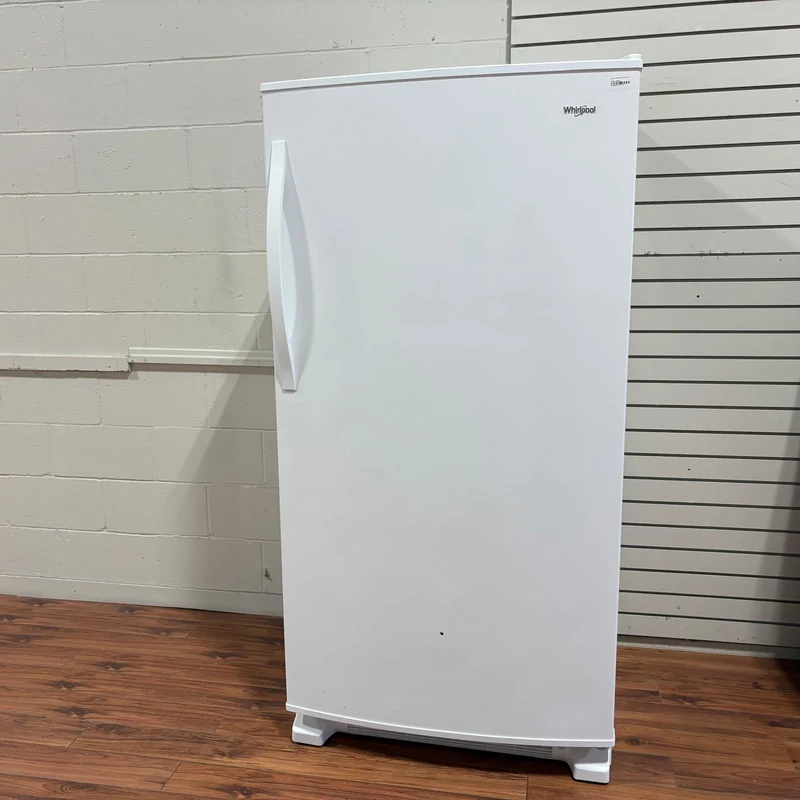 Whirlpool 33'' Congélateur vertical- blanc- reconditionné