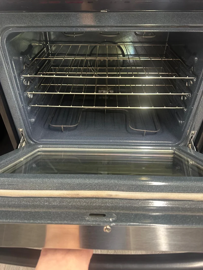 Frigidaire 30'' Cuisinière vitrocéramique - Inox - Reconditionnée