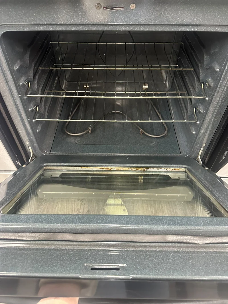 Frigidaire 30'' Cuisinière vitrocéramique - Inox - Reconditionnée