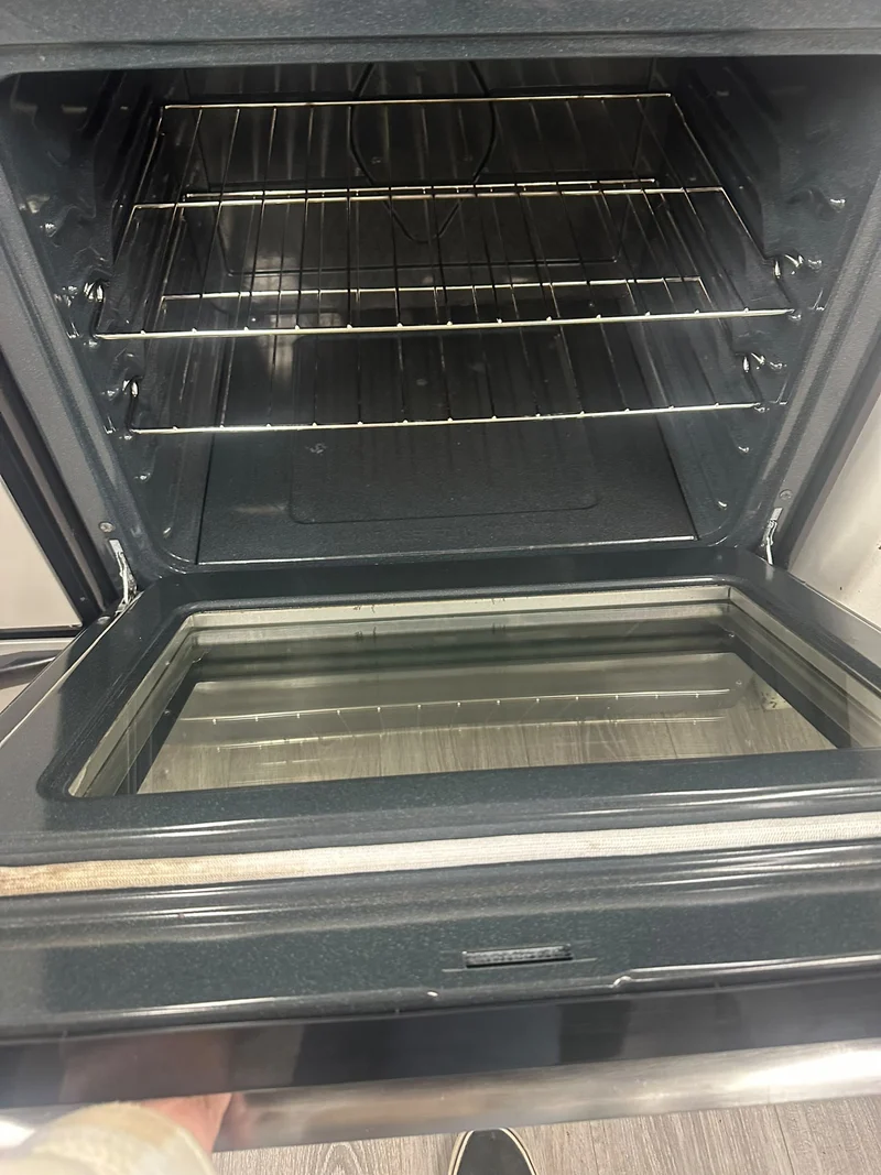 Frigidaire 30'' Cuisinière vitrocéramique - Inox - Reconditionnée