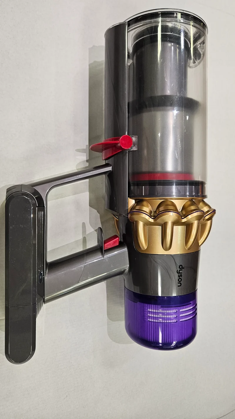 Dyson V11