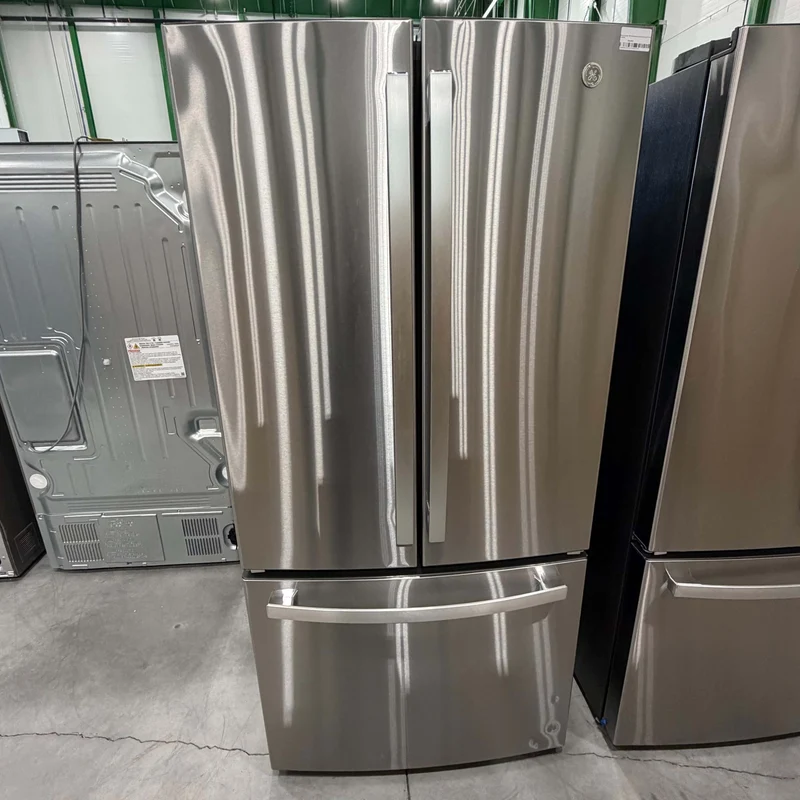 GE 33'' 24.8 pi cu Réfrigérateur - Portes Francaises - Distributeur d'eau Interne - Inox - GNE25JYKFS - Boîtes Ouvertes