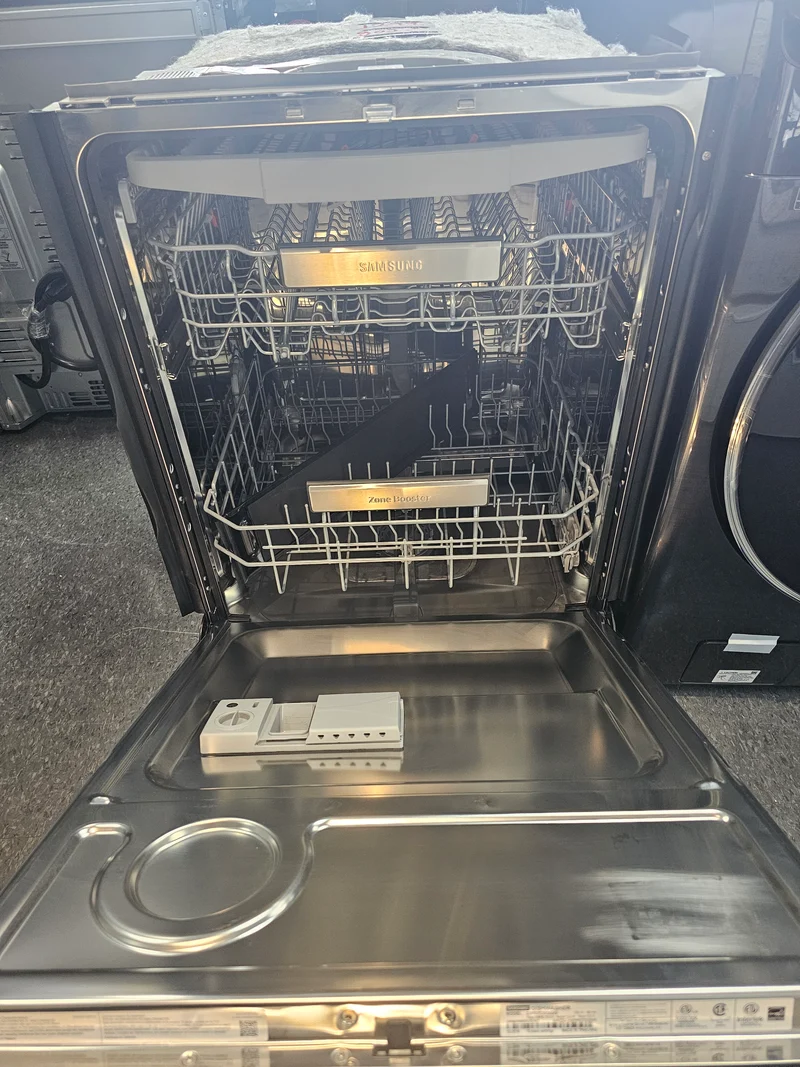 Samsung 24" 39dba Lave vaisselle - grande capacité - Lavage linéaire intelligent - Inox noir- DW80R9950UG - Boîte ouverte