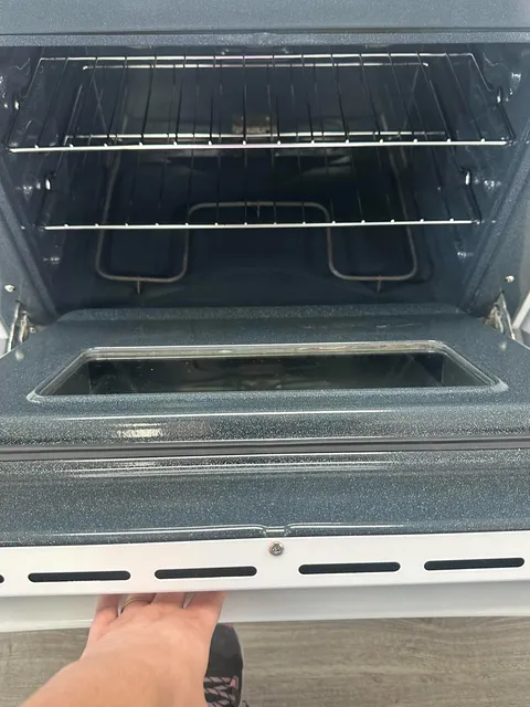 Frigidaire 24'' Cuisinière - Serpentin - Blanc - Reconditionné