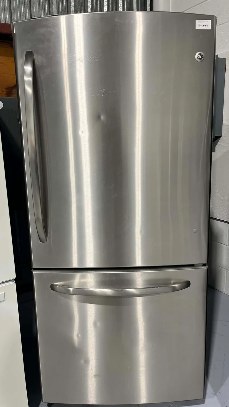 GE - 30" - Congélateur inferieur- Inox - Reconditionné