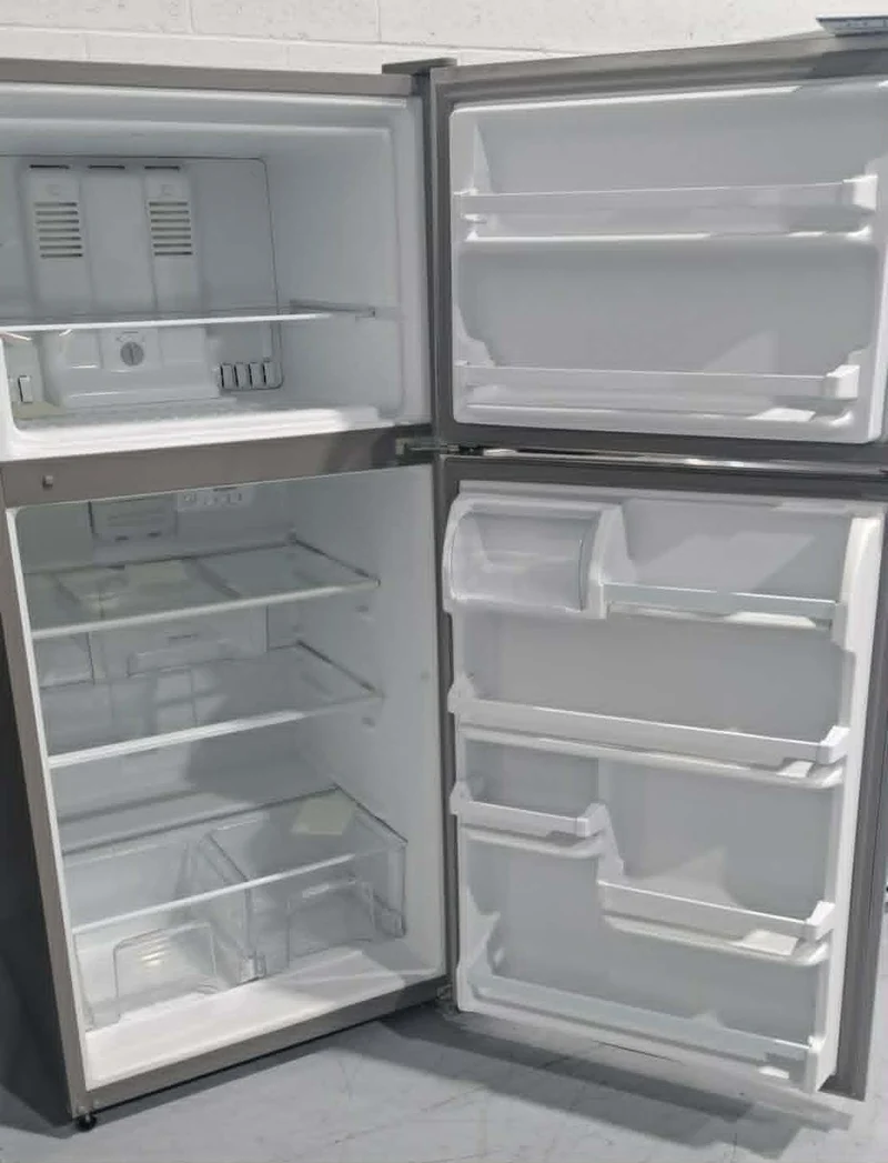 Elextrolux - 30" - Congélateur supérieur - Inox - Reconditionné