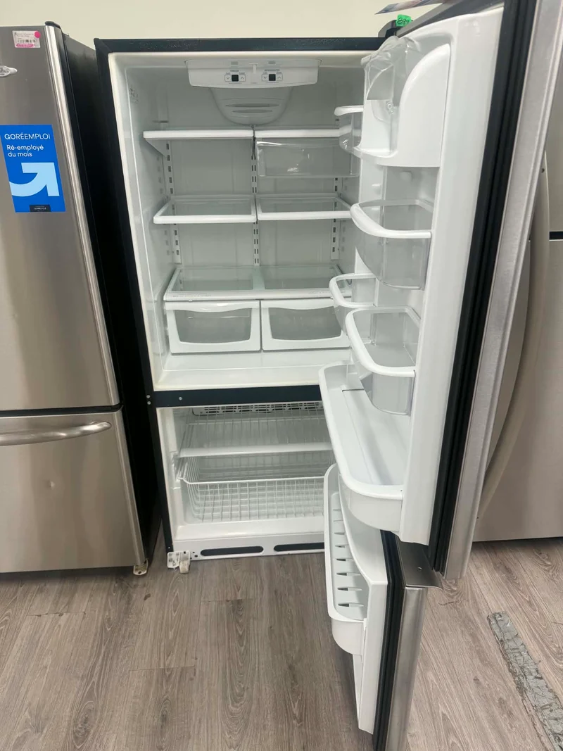 Kenmore 30'' Réfrigérateur Congélateur inférieur - inox - Reconditionné