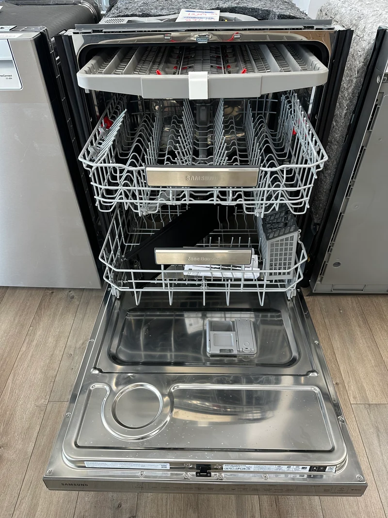Samsung 24'' 39 dBA Lave-Vaisselle Encastré - Inox -3 paniers - DW80R9950US - Boite Ouverte
