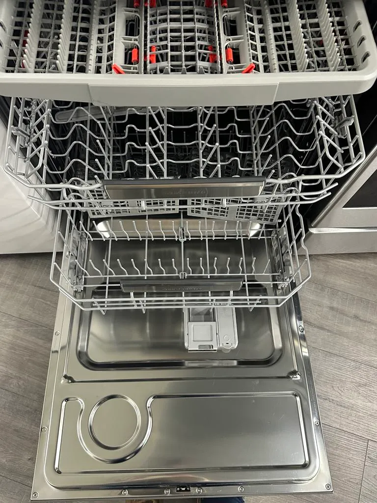 Samsung 24'' 39 dBA Lave-Vaisselle Encastré - Inox -3 paniers - DW80R9950US - Boite Ouverte