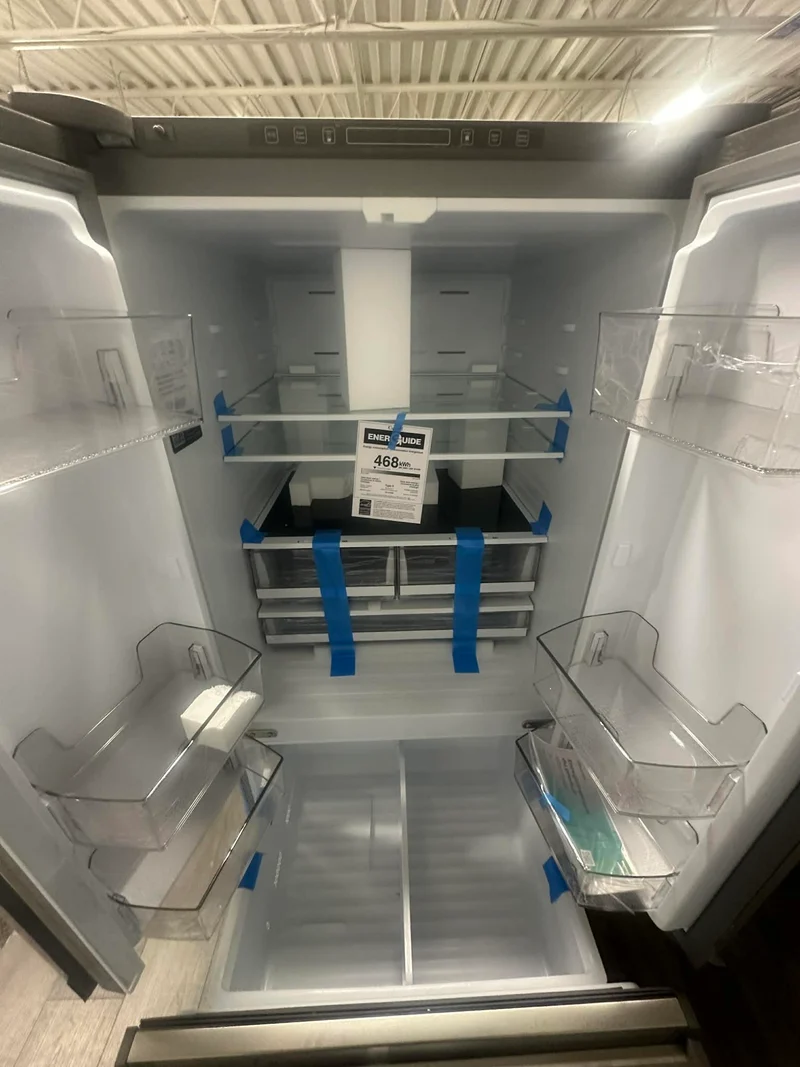 Hisense 30 po 20.8 pi cu. réfrigérateurs portes françaises - inox - RF21A3FSE - boîte ouverte