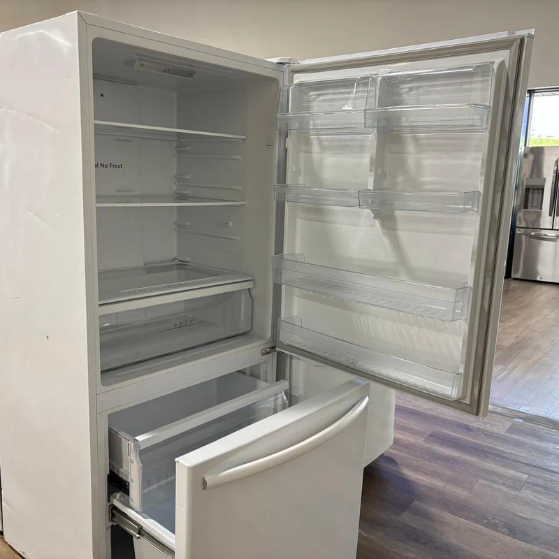 Hisense 31'' - réfrigérateur congélateur inférieur- Blanc - reconditionné
