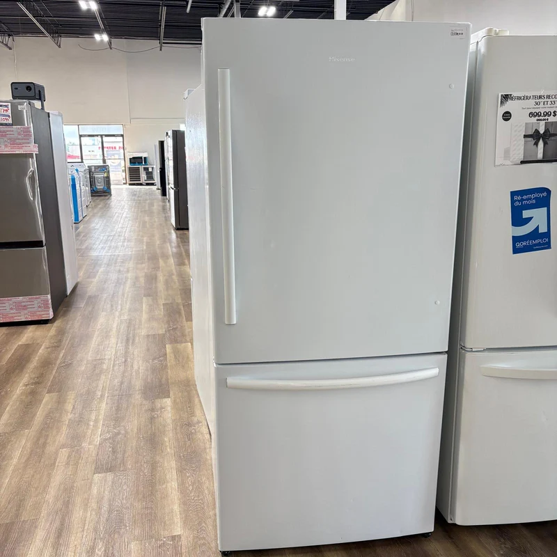 Hisense 31'' - réfrigérateur congélateur inférieur- Blanc - reconditionné