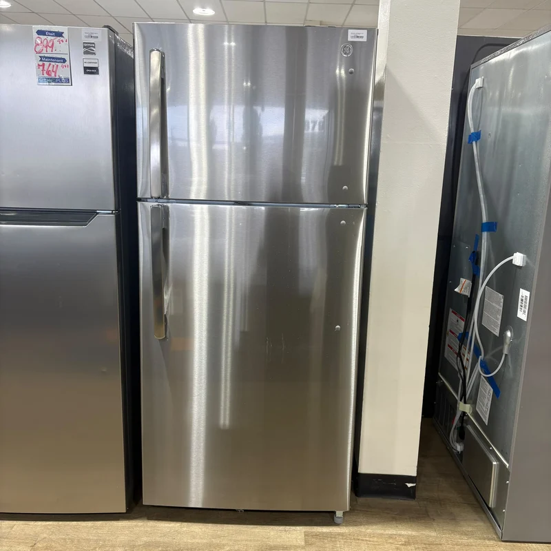 GE 30'' 18 pi cu Réfrigérateur Congélateur Supérieur- Inox - GTS18FSLKSS - Boîte Ouverte