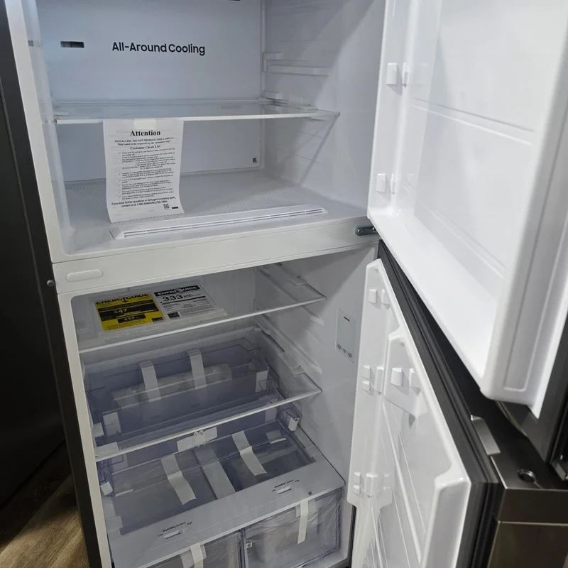 Samsung 30'' 17.6 pi cu Réfrigérateur Congélateur Supérieur - EnergyStar - Inox - RT18DG6300SRAC - Boîte Ouverte