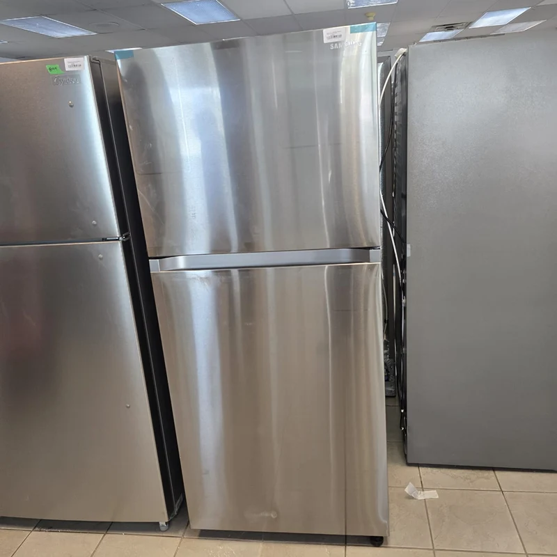Samsung 30'' 17.6 pi cu Réfrigérateur Congélateur Supérieur - EnergyStar - Inox - RT18DG6300SRAC - Boîte Ouverte