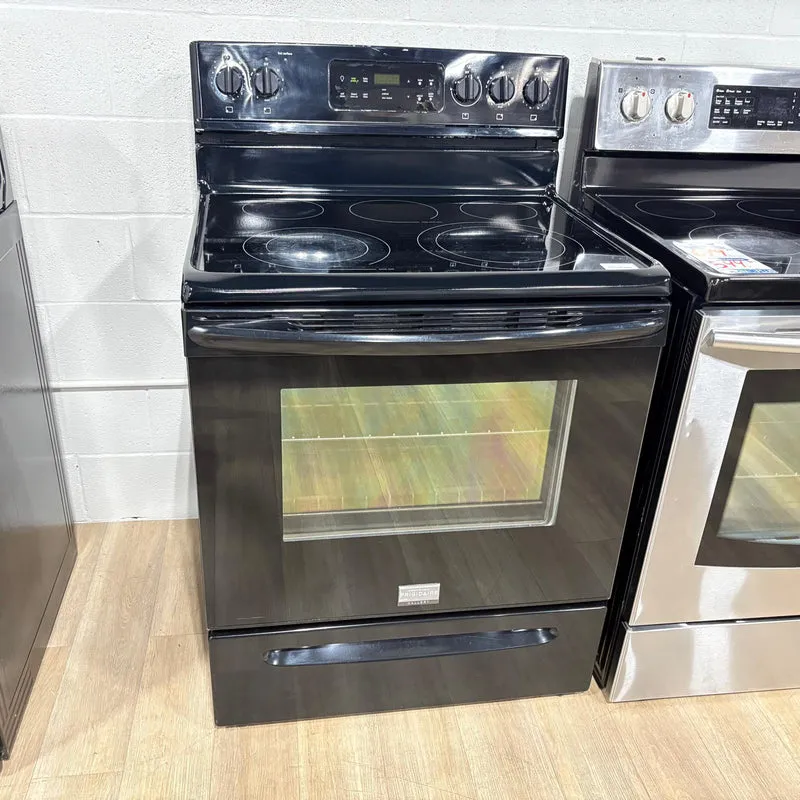 Frigidaire 30'' Cuisinière vitrocéramique - Noir - reconditionné