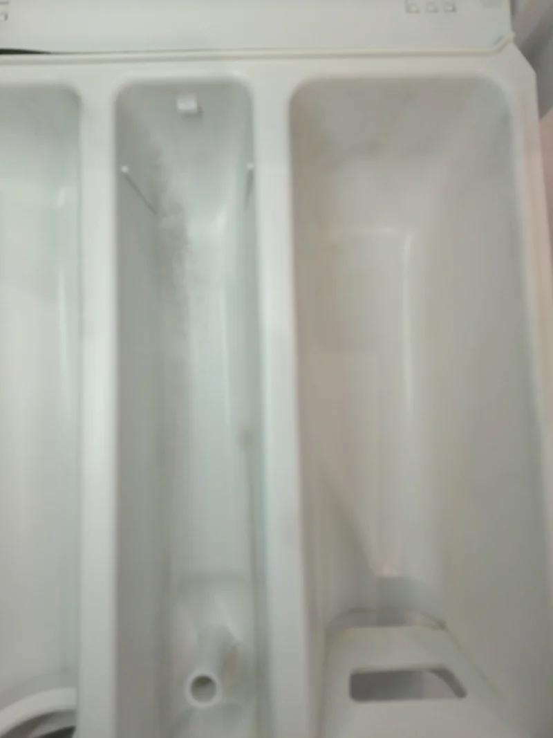 Lave-linge Hublot 8 kg ESSENTIEL B ELF814-2b