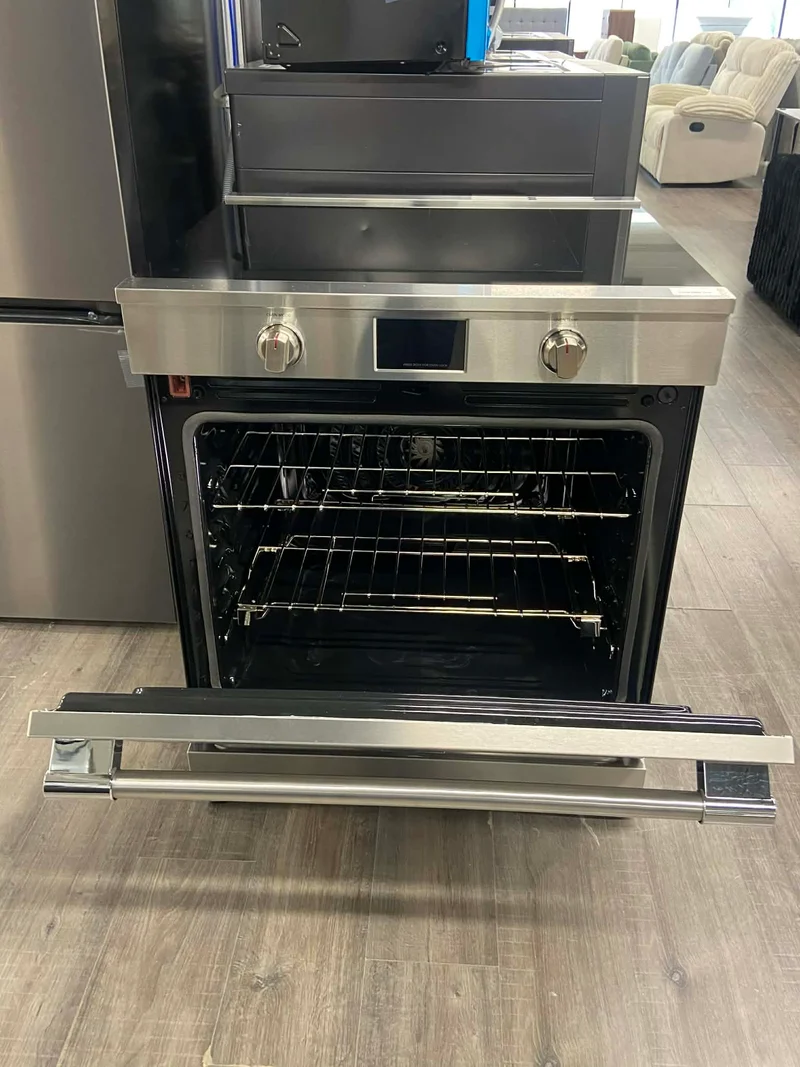 Frigidaire Professionnel 30 po 6.2 pi cu Cuisinière INDUCTION - Convection - Inox - PCFI308CAF - Boîte Ouverte