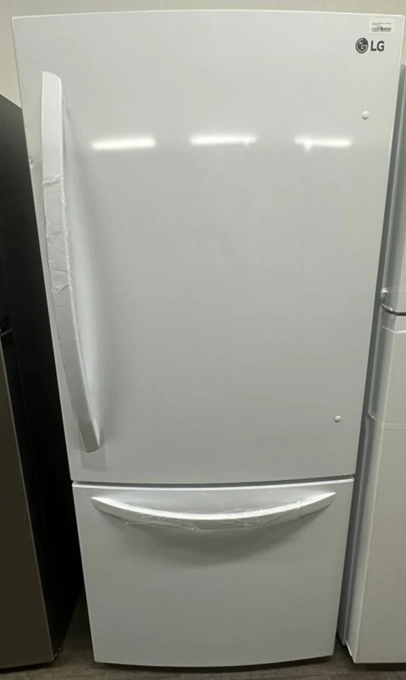 LG 30 po 21.8 pi.cu - Réfrigérateur à congélateur inférieur - Energy Star - Blanc - LRDNS2200W - Boîte ouverte