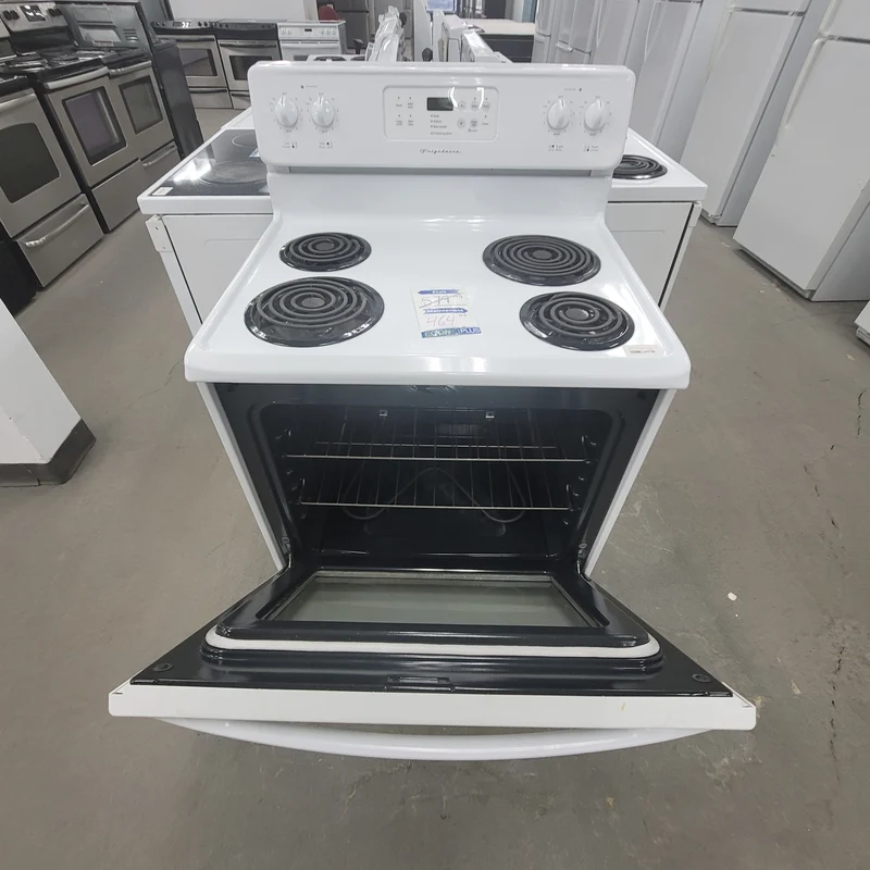 Frigidaire 30" Cuisinière Serpentin- Blanc- Reconditionné