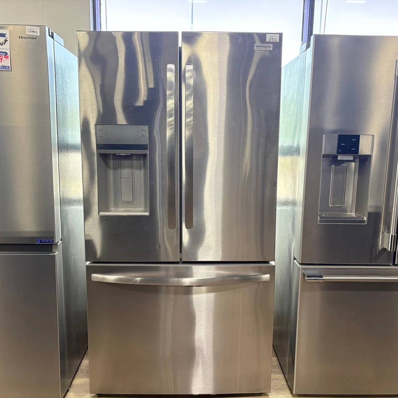 Frigidaire 36'' 22.6 pi cu Réfrigérateur - Profondeur Comptoir - Inox - FRFC2323AS - Boîte Ouverte