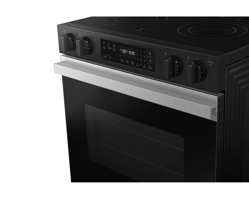 Samsung 30'' 6.3 pi cu. Cuisinière encastrable - wifi -autonettoyant - noir inox - NSE6DG8100S - Neuf