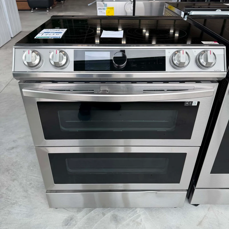 Samsung 30 po 6.3 pi.cu - Autonettoyant - Convection - Air Fry -inox- NE63T8751SS - boîte ouverte