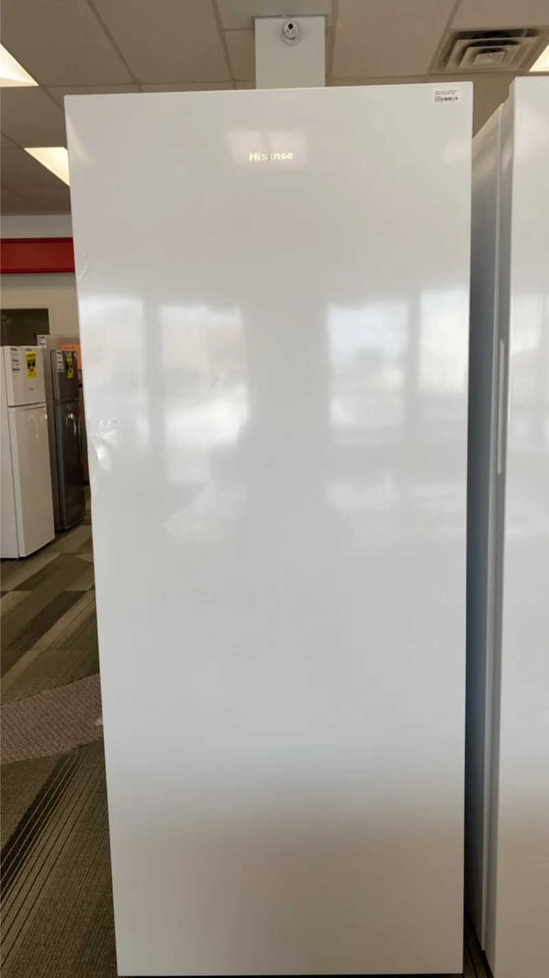 Hisense 28' 14 pi.cu. Congélateur vertical - blanc - FV14D6CWD - boîte ouverte