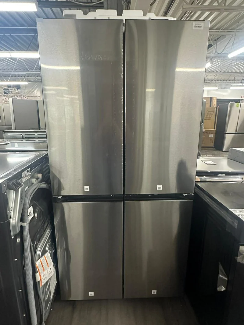 Samsung 36'' 29 pi cu Réfrigérateur BeSpoke avec centre de boisson - Smart Things - RF29DB9600QLAA - NEUF